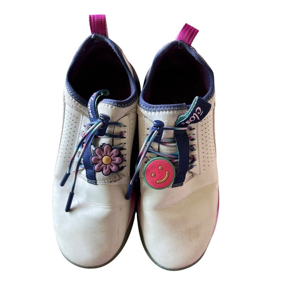 Clove comfort Nursing shoes 2 pairs size 6